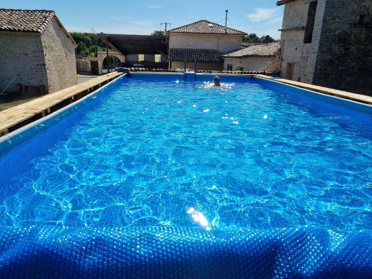 Le Verger Des Noyer Relaxing Getaway With Private Pool Mairé-l'Eveseault Eksteriør billede